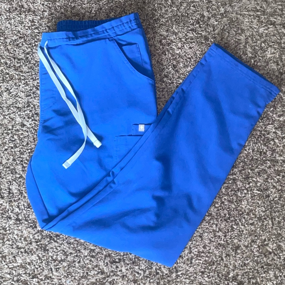 Figs Yola scrub pants: denim, medium